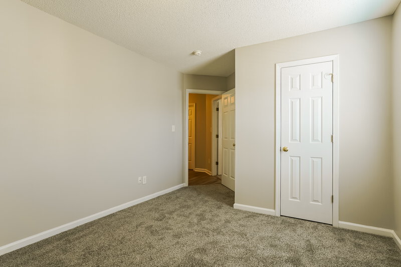 1,895/Mo, 7028 Paint Rock Ln Raleigh, NC 27610 Bedroom View 2