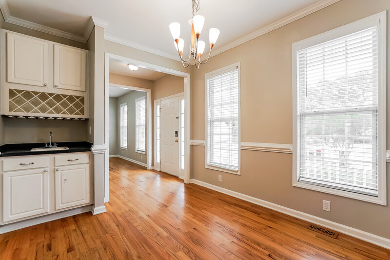 1,800/Mo, 512 Waterford Dr Clayton, NC 27520 Dining Room View