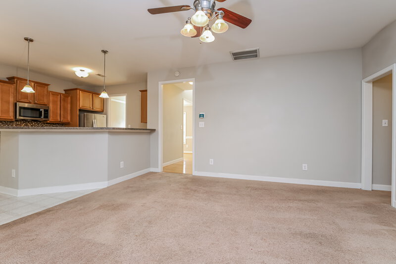 1,925/Mo, 1214 Braemar Highland Dr Zebulon, NC 27597 Living Room View 2