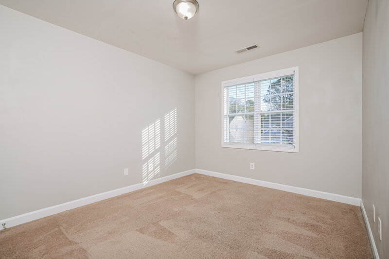 1,925/Mo, 1214 Braemar Highland Dr Zebulon, NC 27597 Bedroom View