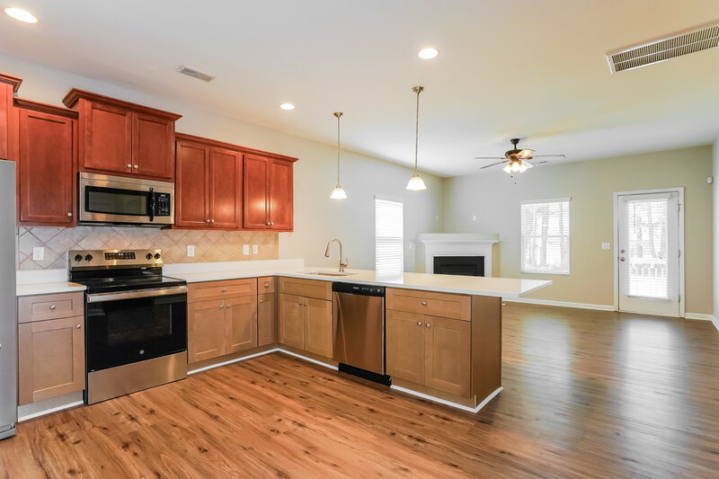 2,525/Mo, 110 Cinder St Knightdale, NC 27545 Kitchen View