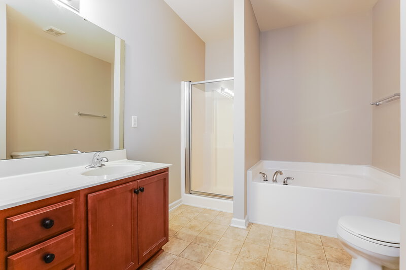 2,525/Mo, 110 Cinder St Knightdale, NC 27545 Main Bathroom View