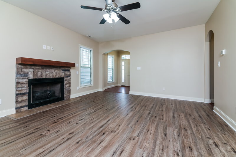 1,730/Mo, 12 Wensley Ct Clayton, NC 27527 Living Room View