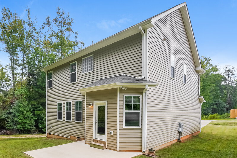 1,955/Mo, 100 Alcock Ln Youngsville, NC 27596 Rear View