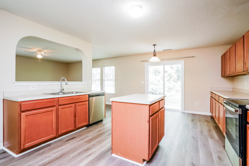 2,260/Mo, 51 Valleyfield Dr Clayton, NC 27527 Kitchen View