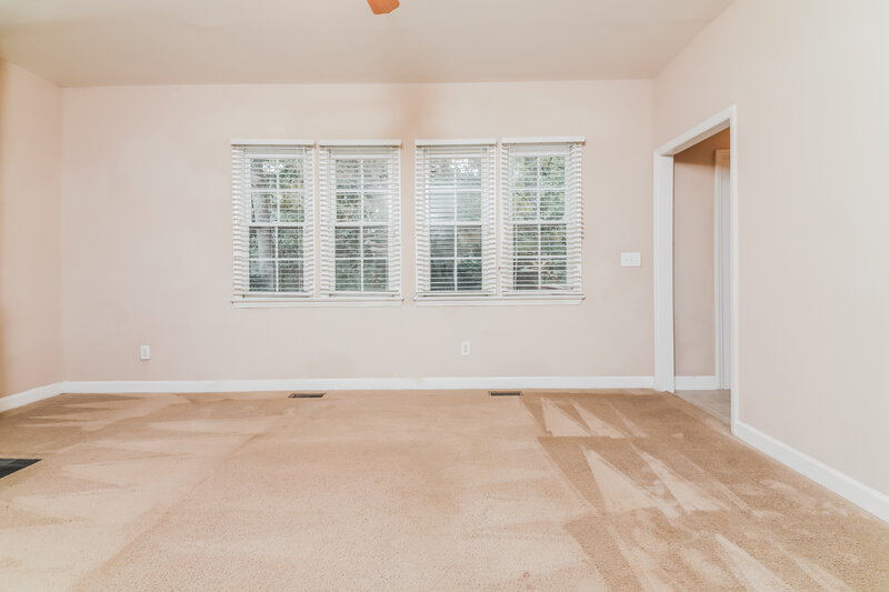 2,145/Mo, 7701 Harps Mill Woods Run Raleigh, NC 27615 Living Room View 2