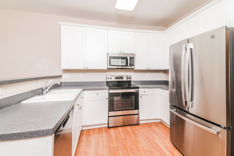 2,145/Mo, 7701 Harps Mill Woods Run Raleigh, NC 27615 Kitchen View