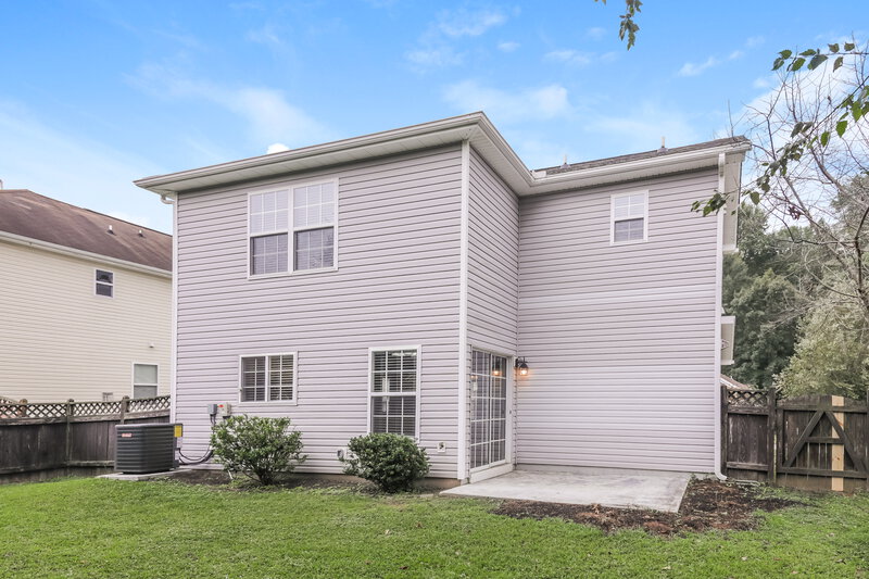 1,695/Mo, 506 Averasboro Dr Clayton, NC 27520 Rear View