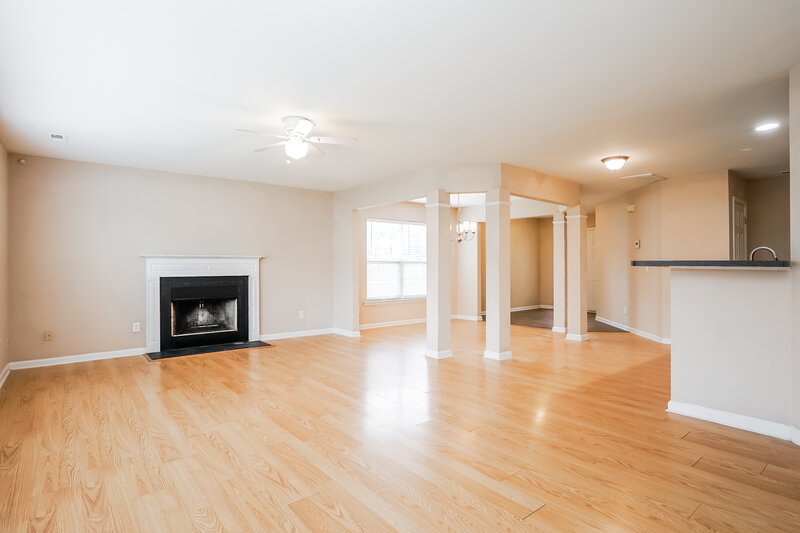 1,760/Mo, 820 Willow Bay Dr Fuquay Varina, NC 27526 Living Room View 2