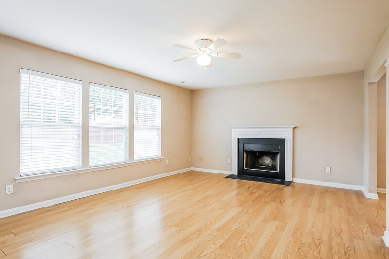 1,760/Mo, 820 Willow Bay Dr Fuquay Varina, NC 27526 Living Room View 3