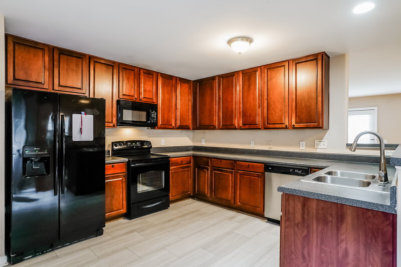 1,760/Mo, 820 Willow Bay Dr Fuquay Varina, NC 27526 Kitchen View