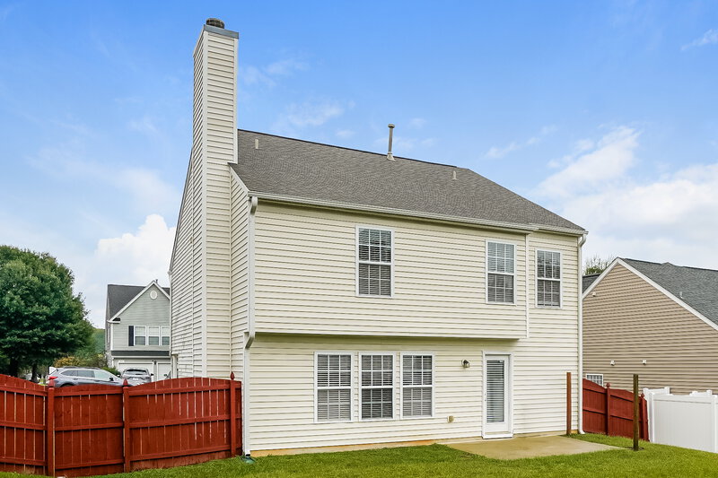 1,760/Mo, 820 Willow Bay Dr Fuquay Varina, NC 27526 Rear View