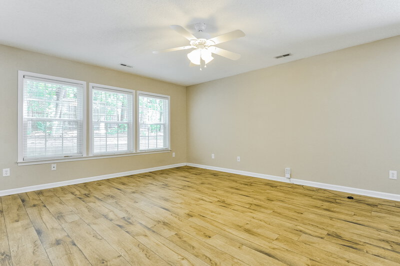 2,245/Mo, 2929 Glade Aster Ct Raleigh, NC 27604 Living Room View 3