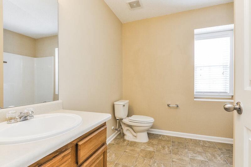 2,245/Mo, 2929 Glade Aster Ct Raleigh, NC 27604 Bathroom View