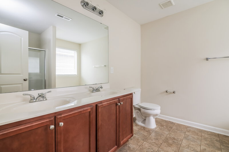 3,010/Mo, 1345 Lowenstein St Wake Forest, NC 27587 Main Bathroom View