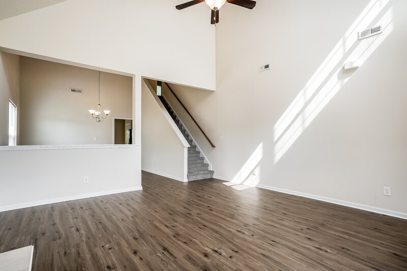 2,215/Mo, 1056 S Philwood Ct Fuquay Varina, NC 27526 Living Room View 2