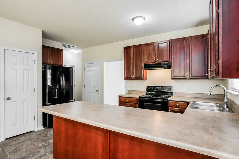 2,215/Mo, 1056 S Philwood Ct Fuquay Varina, NC 27526 Kitchen View 2