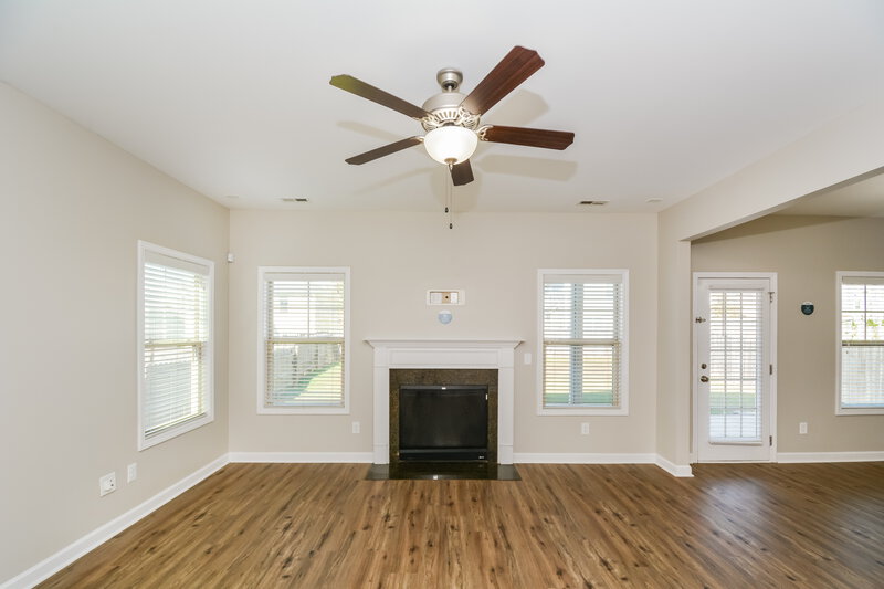 2,165/Mo, 117 Bobby Ray Ct Clayton, NC 27527 Living Room View