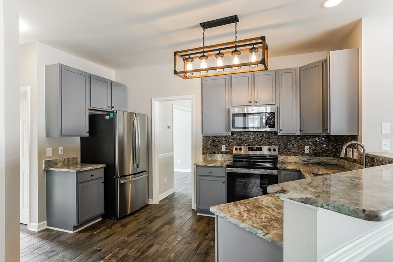 2,295/Mo, 2213 Flowing Dr Raleigh, NC 27610 Kitchen View