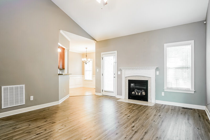 2,040/Mo, 29 Westcote Ln Clayton, NC 27527 Living Room View