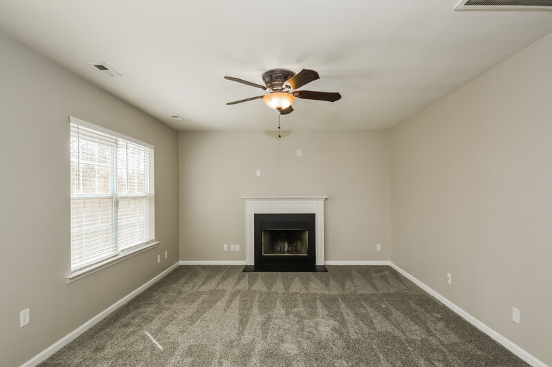 2,690/Mo, 501 Pyracantha Dr Holly Springs, NC 27540 Living Room View