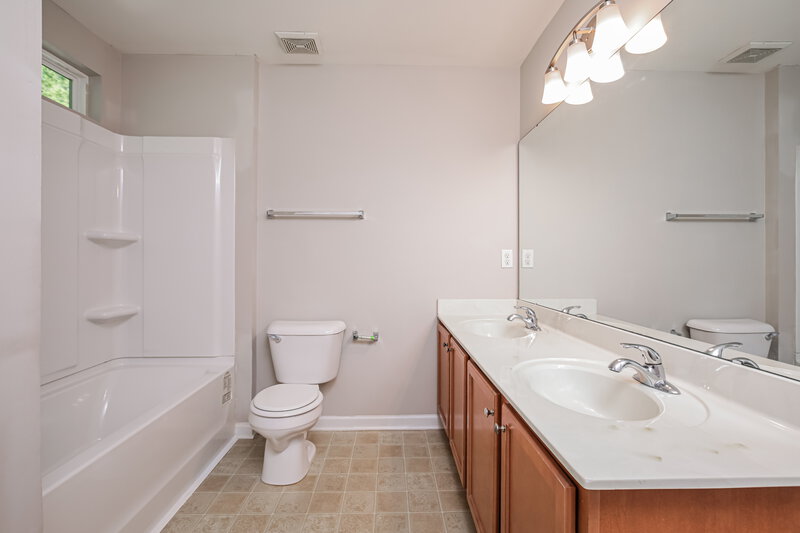2,340/Mo, 217 Switchback St Knightdale, NC 27545 Bathroom View