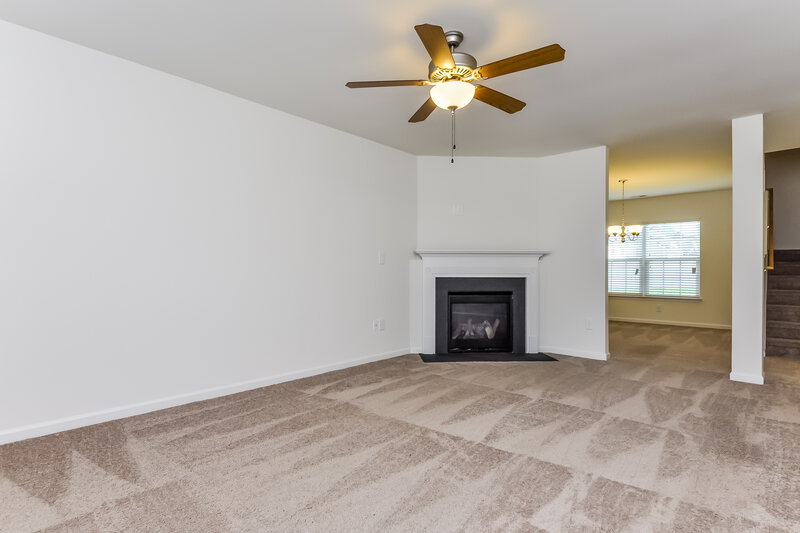 2,020/Mo, 5011 Gailardia Dr Zebulon, NC 27597 Living Room View 2