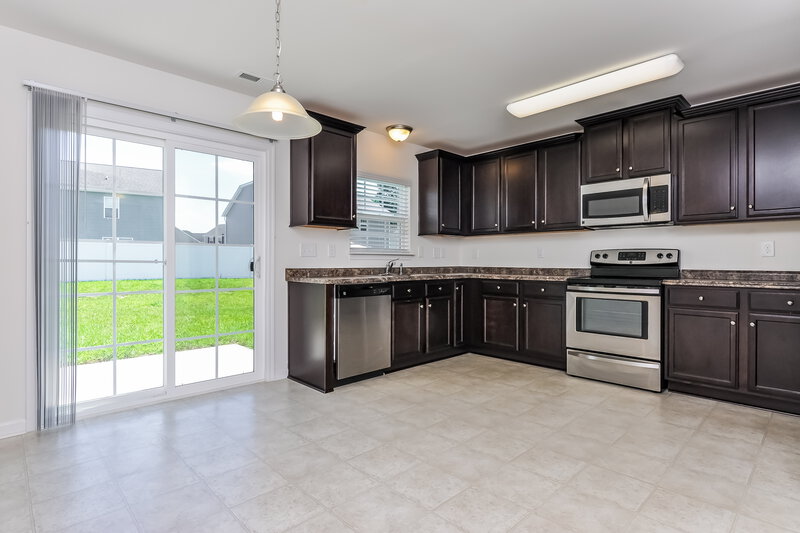 2,020/Mo, 5011 Gailardia Dr Zebulon, NC 27597 Kitchen View