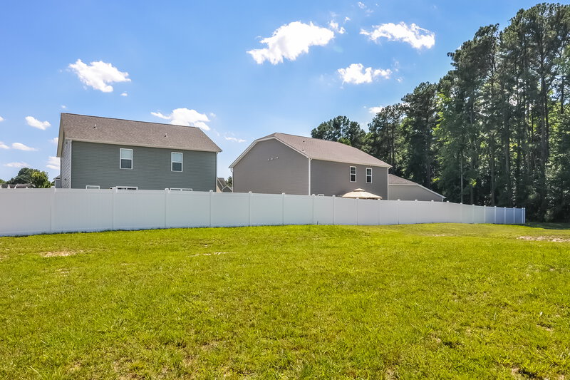 2,020/Mo, 5011 Gailardia Dr Zebulon, NC 27597 Rear View