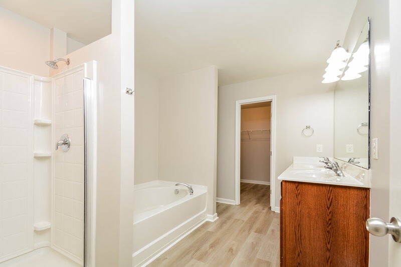 1,910/Mo, 235 Chadford Pl Clayton, NC 27520 Main Bathroom View