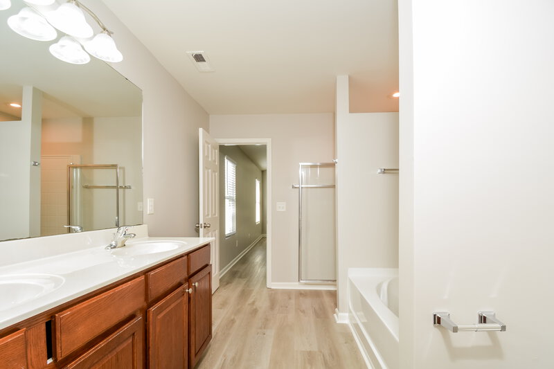 1,910/Mo, 235 Chadford Pl Clayton, NC 27520 Main Bathroom View 2