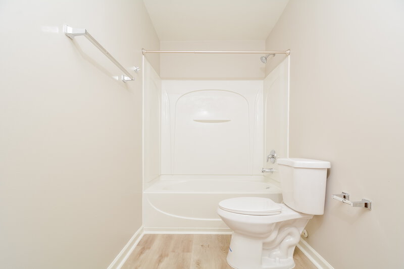 1,910/Mo, 235 Chadford Pl Clayton, NC 27520 Bathroom View