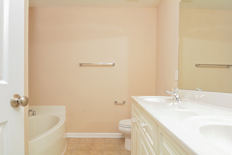 1,910/Mo, 4910 Little Bud Ln Raleigh, NC 27610 Misc View 17