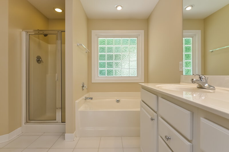 3,250/Mo, 420 Longbourn Dr Wake Forest, NC 27587 Master Bathroom View