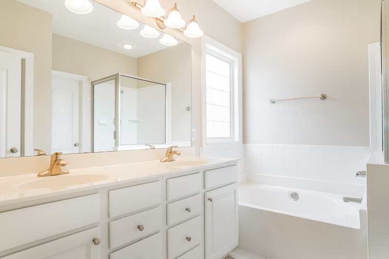 3,480/Mo, 429 Longbourn Dr Wake Forest, NC 27587 Main Bathroom View