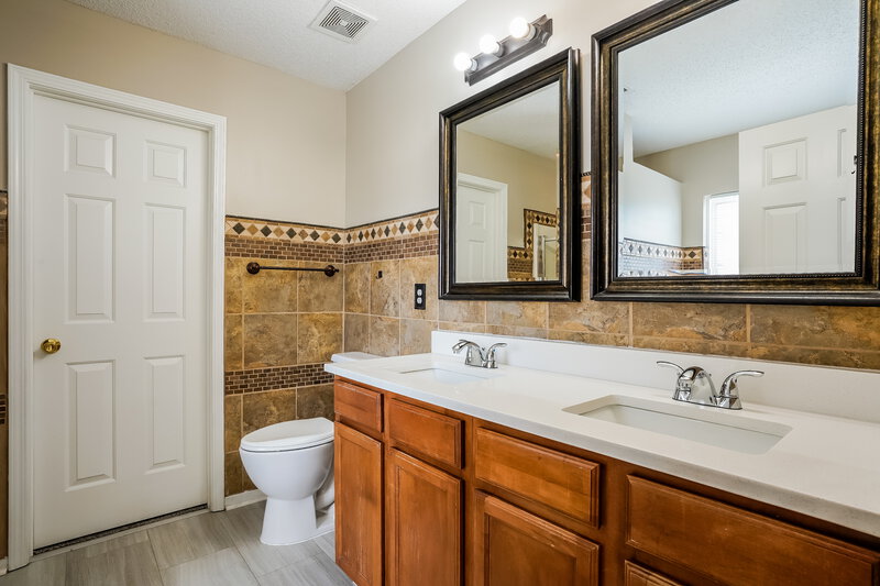 1,995/Mo, 6011 Paducah Dr Raleigh, NC 27610 Main Bathroom View