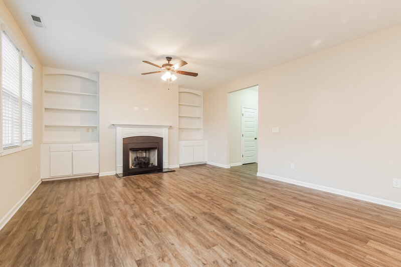 3,060/Mo, 536 McCarthy Dr Clayton, NC 27527 Living Room View