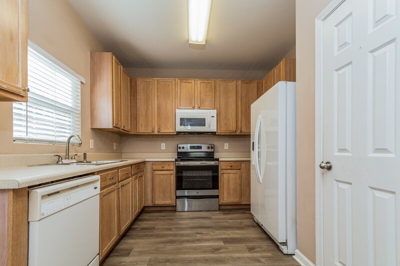 2,960/Mo, 817 Laurens Way Knightdale, NC 27545 Kitchen View