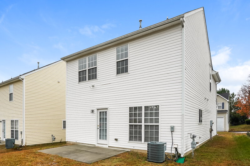 1,810/Mo, 4449 Snowcrest Ln Raleigh, NC 27616 Rear View