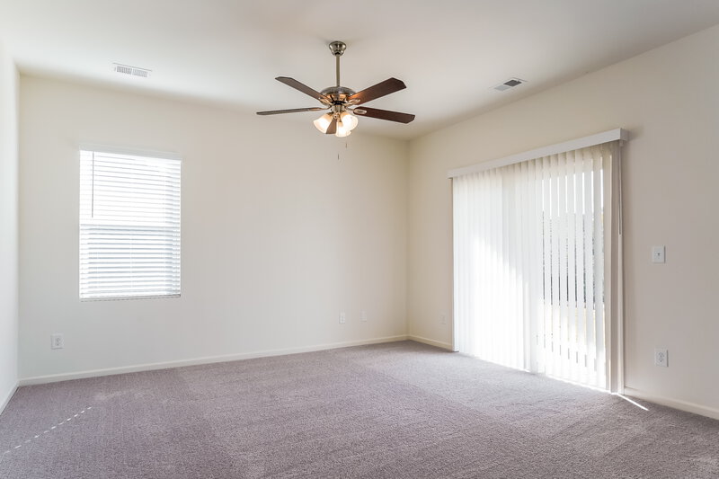 1,840/Mo, 180 Babbling Brk Dr Wilson's Mills, NC 27520 Living Room View