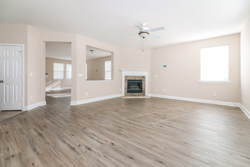 2,830/Mo, 5213 Meryton Park Way Raleigh, NC 27616 Family Room View