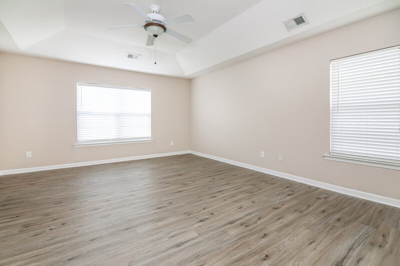 2,830/Mo, 5213 Meryton Park Way Raleigh, NC 27616 Main Bedroom View 2