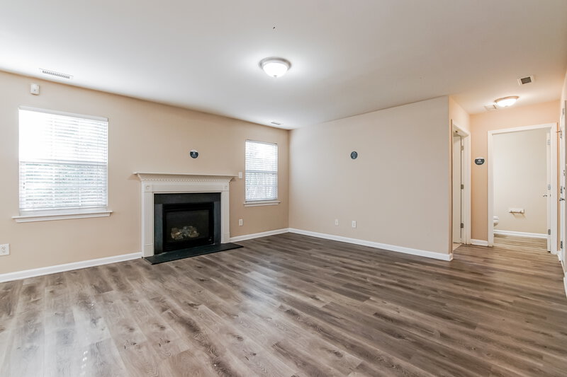 2,275/Mo, 1958 Sterling Hill Dr Fuquay Varina, NC 27526 Living Room View 2