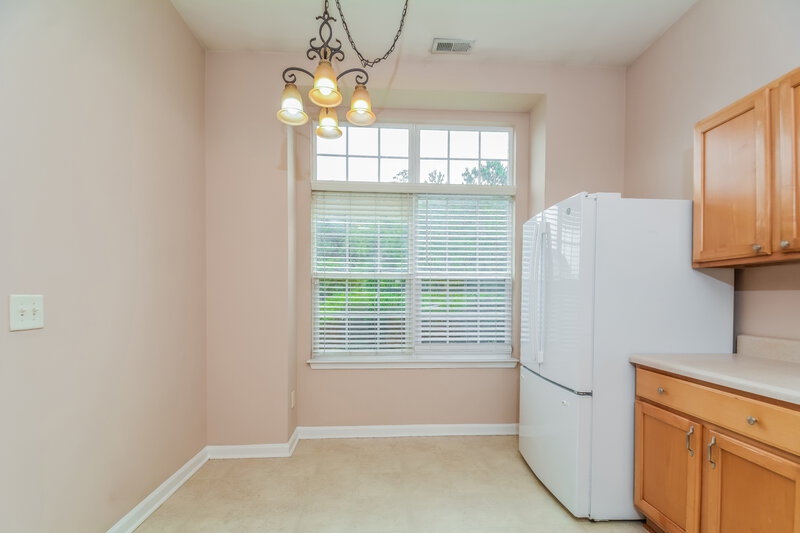1,755/Mo, 215 N Fuquay Springs Ave Fuquay Varina, NC 27526 Dining Room View