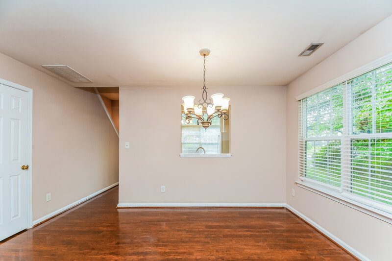 1,755/Mo, 215 N Fuquay Springs Ave Fuquay Varina, NC 27526 Dining Room View 2