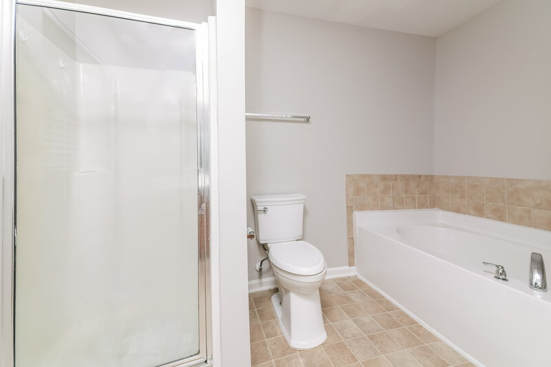 1,895/Mo, 1543 Cairo Way Fuquay Varina, NC 27526 Main Bathroom View 2