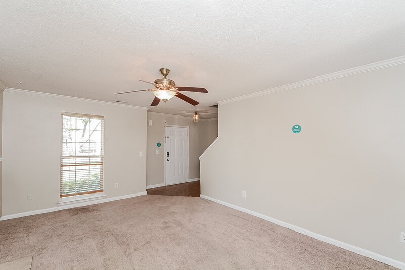 2,100/Mo, 5204 Cardinal Grove Blvd Raleigh, NC 27616 Living Room View 2