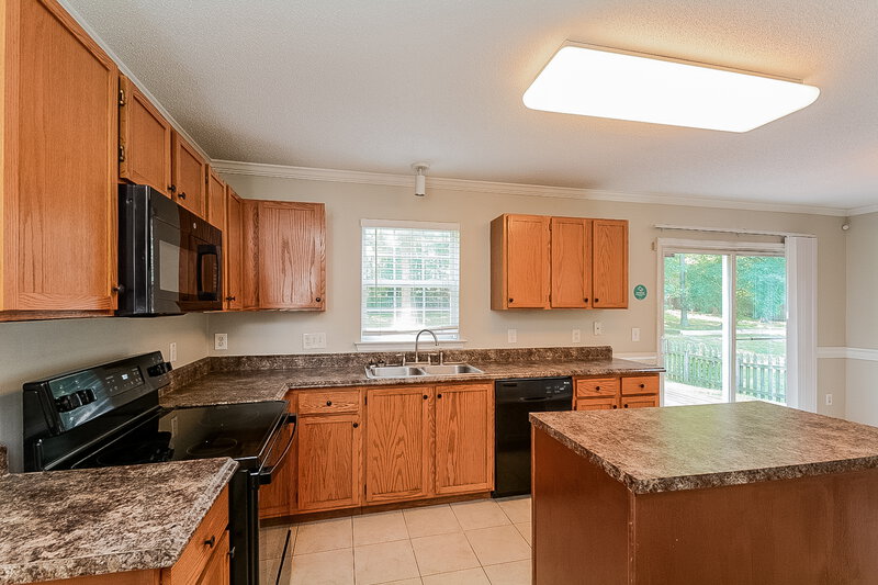 2,100/Mo, 5204 Cardinal Grove Blvd Raleigh, NC 27616 Kitchen View