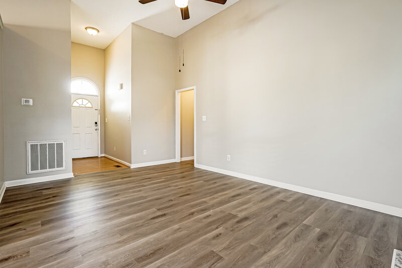 1,835/Mo, 7137 Spanglers Spring Way Raleigh, NC 27610 Living Room View 2