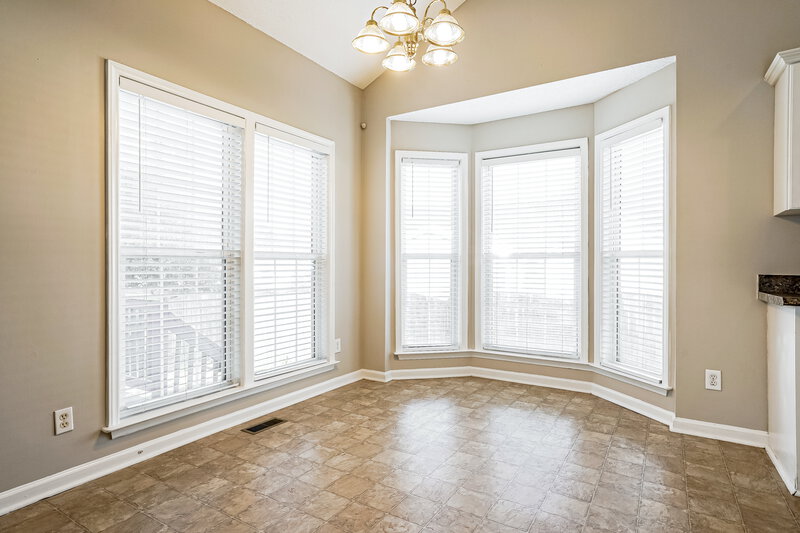 1,835/Mo, 7137 Spanglers Spring Way Raleigh, NC 27610 Dining Room View